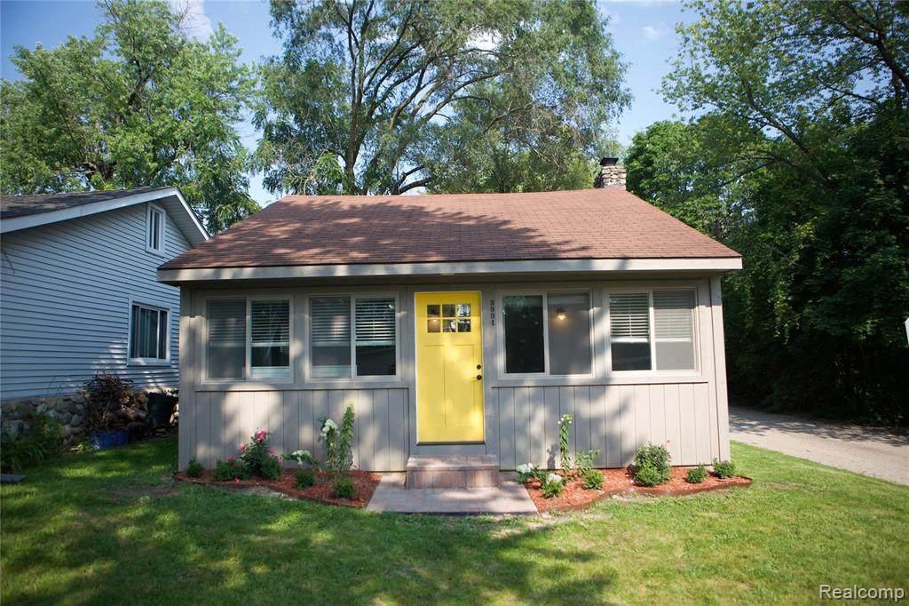 3991 Fieldview Ave - Photo 1