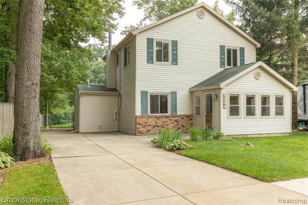 2402 Dean Dr - Photo 1