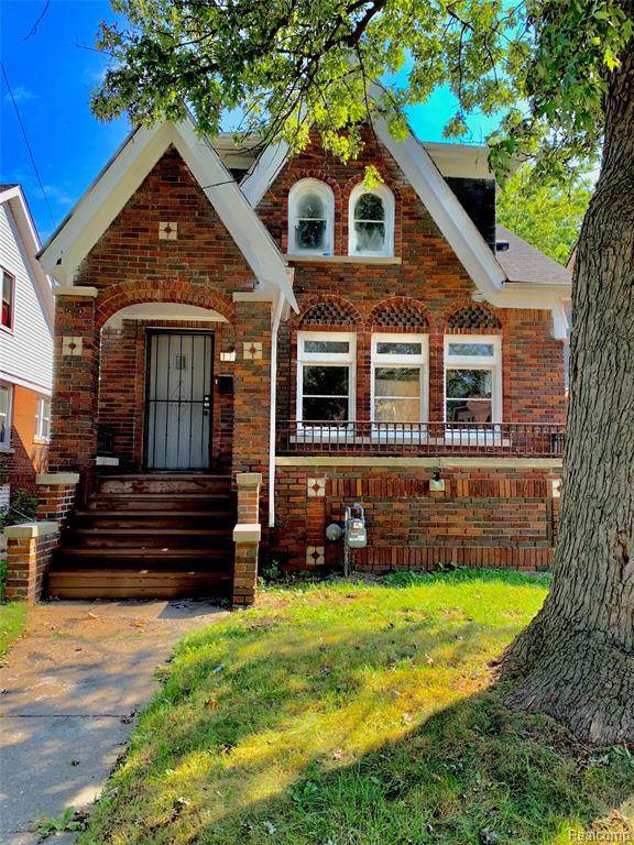 17154 Strasburg St - Photo 1