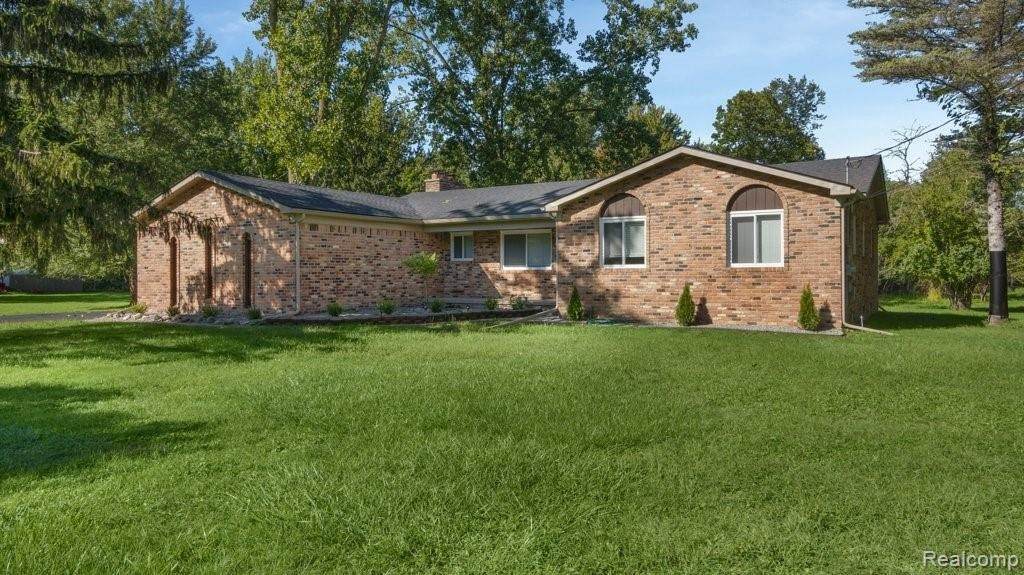 24799 Gleneyrie Dr - Photo 1