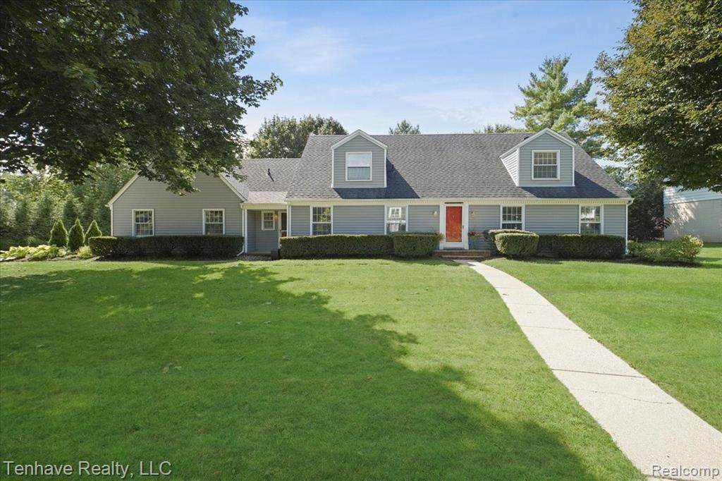 22017 Valley Woods Dr - Photo 1