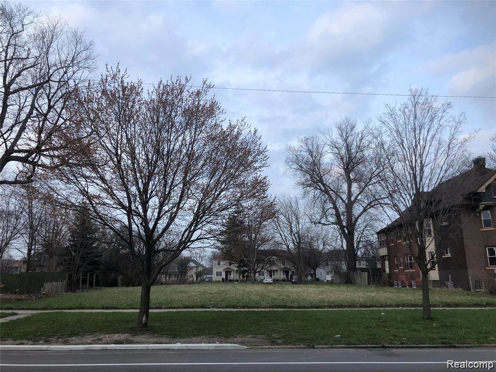 268-272 Grand - Photo 1