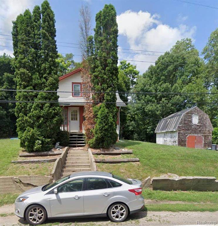 1062 Gilbert St - Photo 1