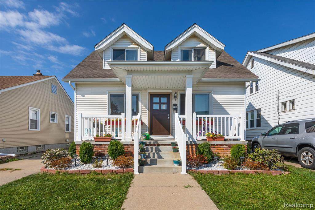 5135 Ternes St - Photo 1
