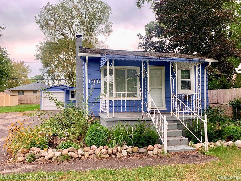 1766 Ladd Rd - Photo 1
