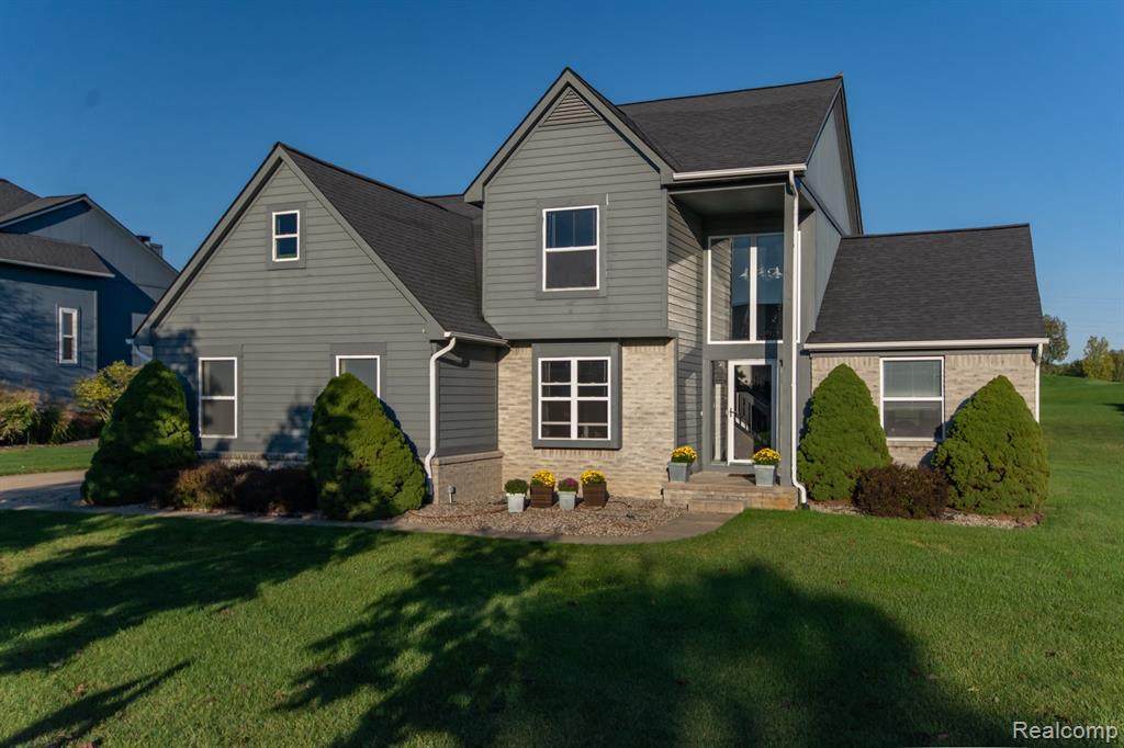 2270 Reidsview E - Photo 1