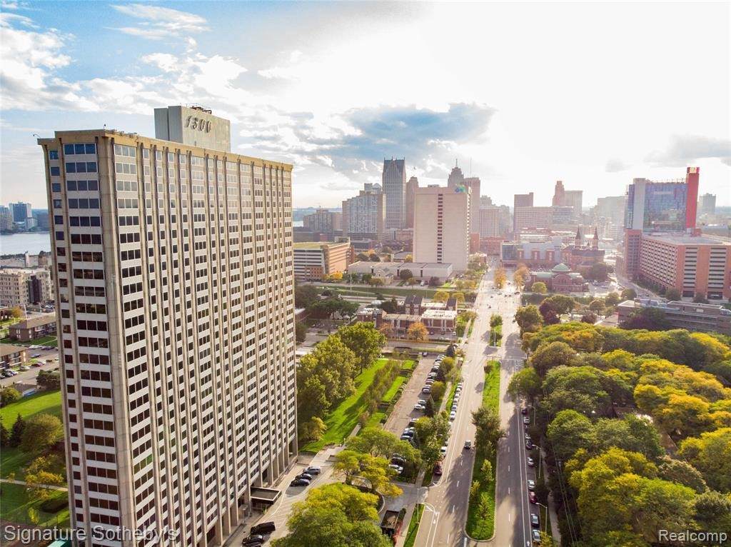 1300 Lafayette St - Photo 1