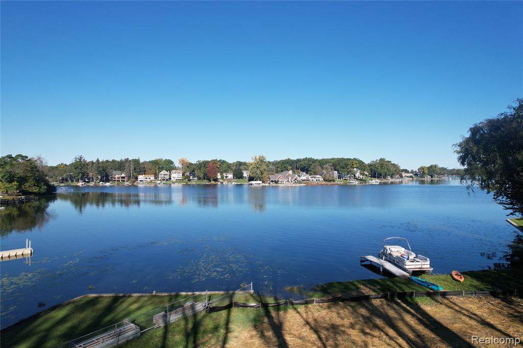 2208 Grove Park - Photo 1