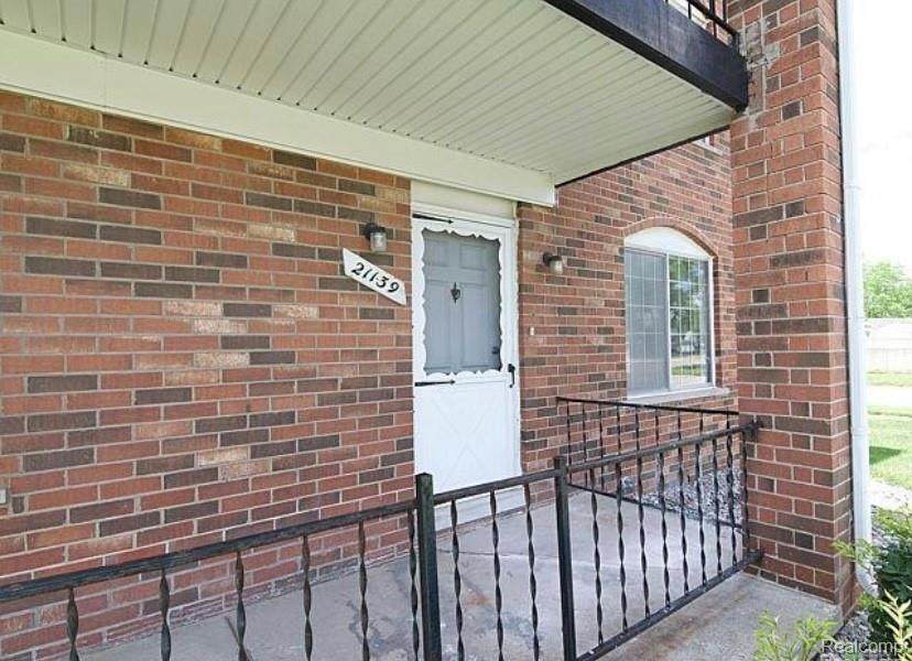 21139 Hayes Ave - Photo 1