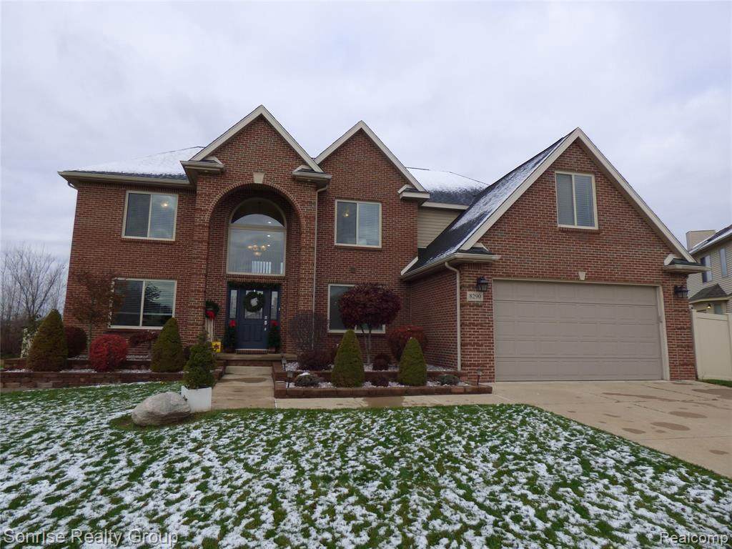 8290 Jack Pine Cir - Photo 1