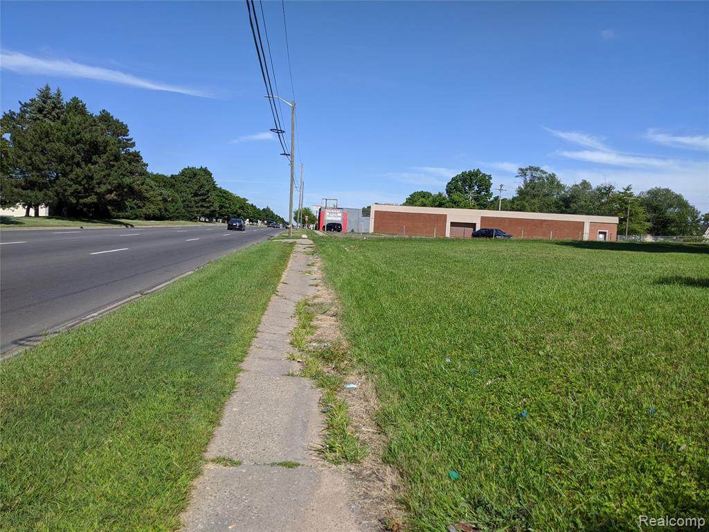 27115 Michigan - Photo 1