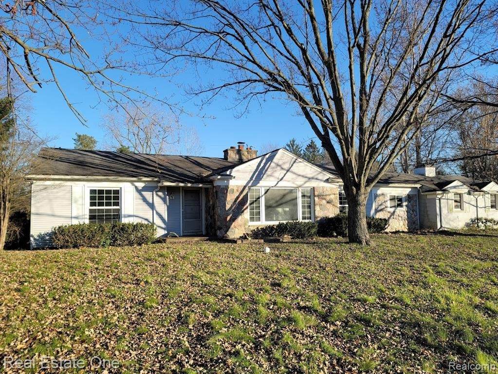 30790 Vernon Dr - Photo 1