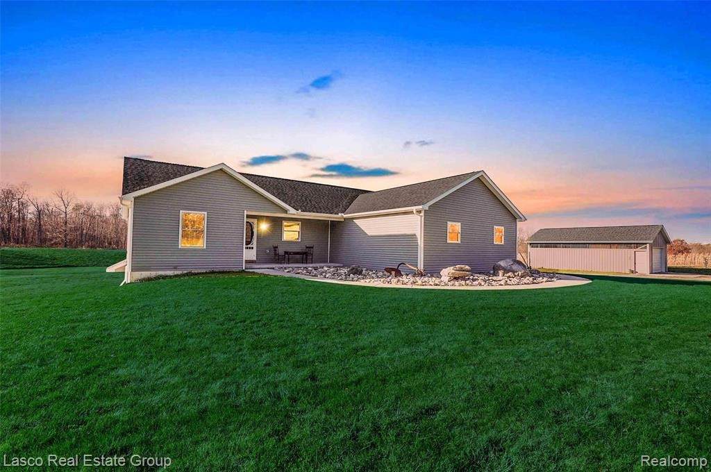 7433 Mabley Hill Rd - Photo 1