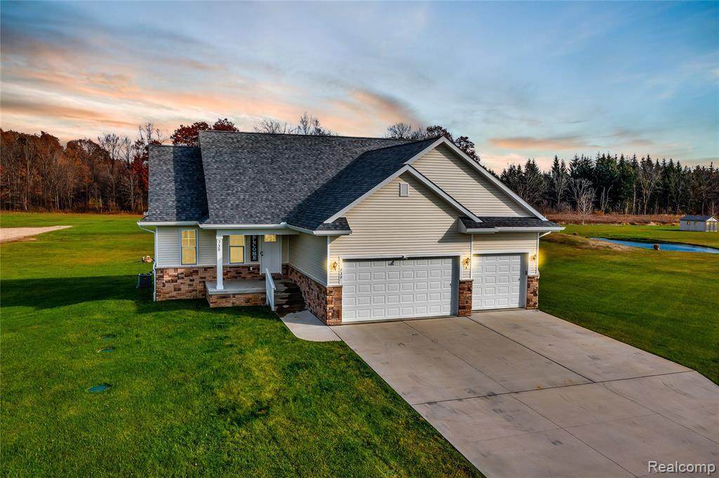 739 Nelson William - Photo 1