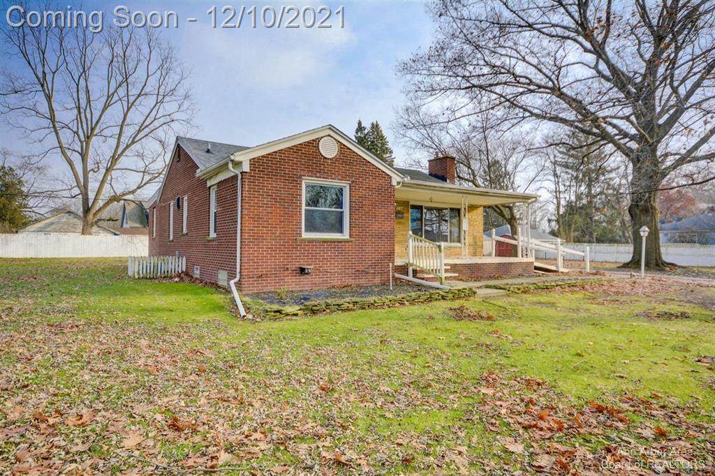 214 Emerson - Photo 1