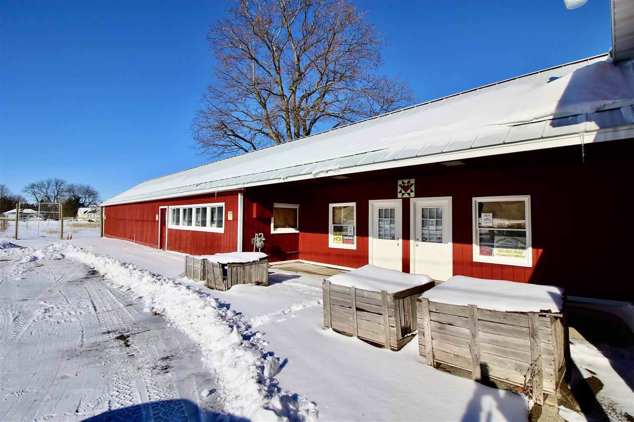 3284 Coldwater - Photo 1
