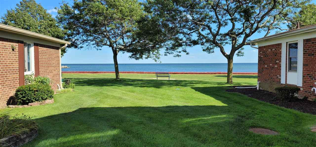 34764 Lake Dr - Photo 1
