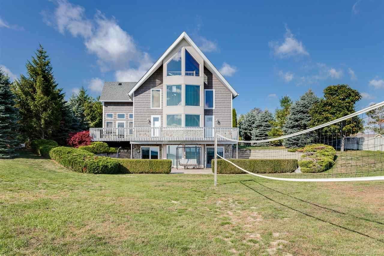4450 Lakeshore Rd - Photo 1