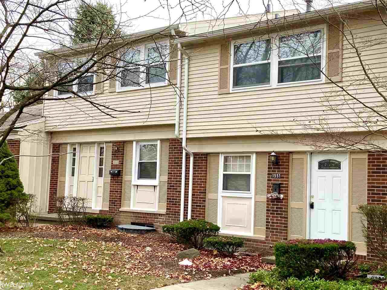 1551 Brentwood Dr - Photo 1