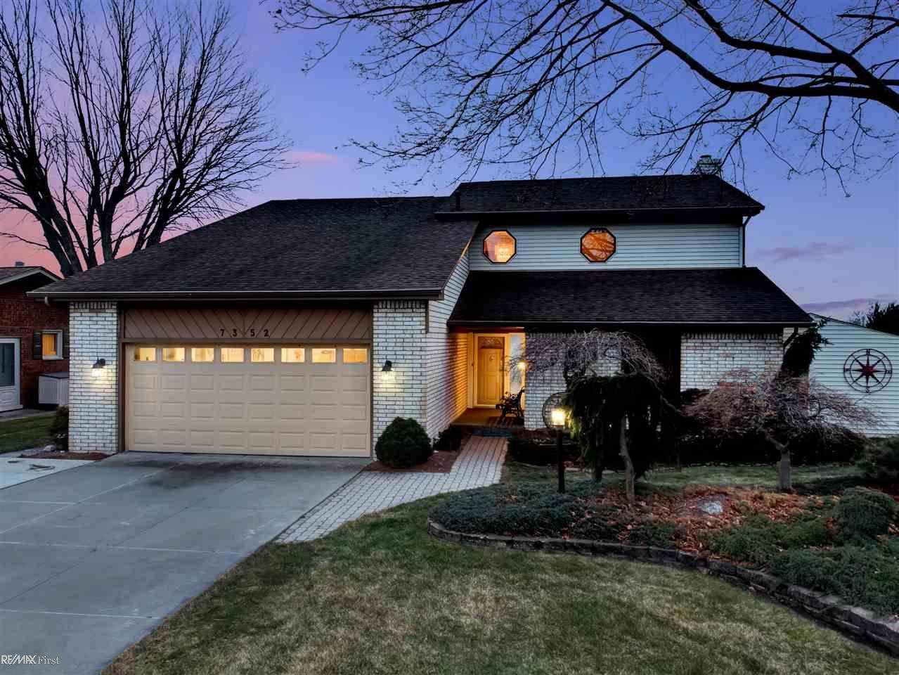 7352 Riverside - Photo 1
