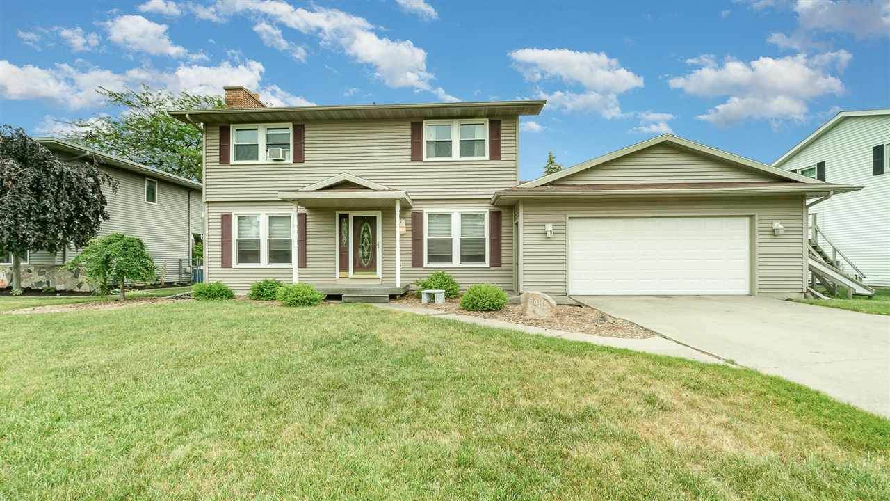 3018 Melrose - Photo 1