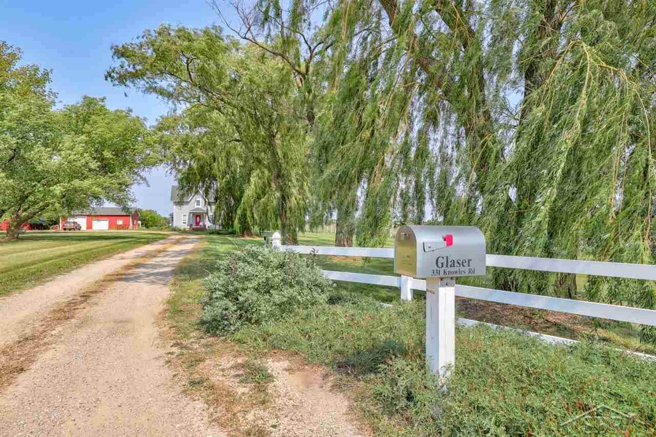 331 Knowles - Photo 1