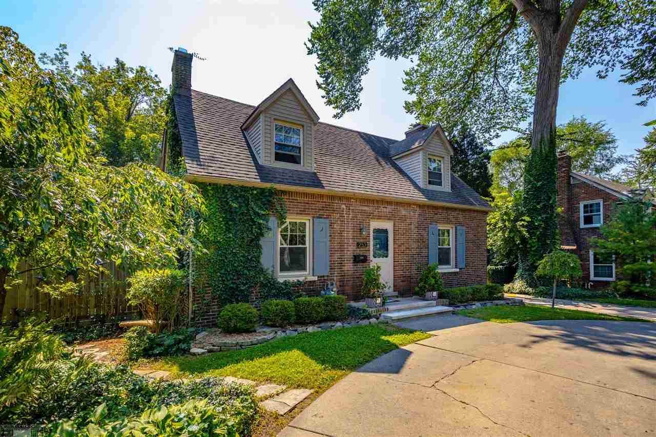 253 Moross Rd - Photo 1