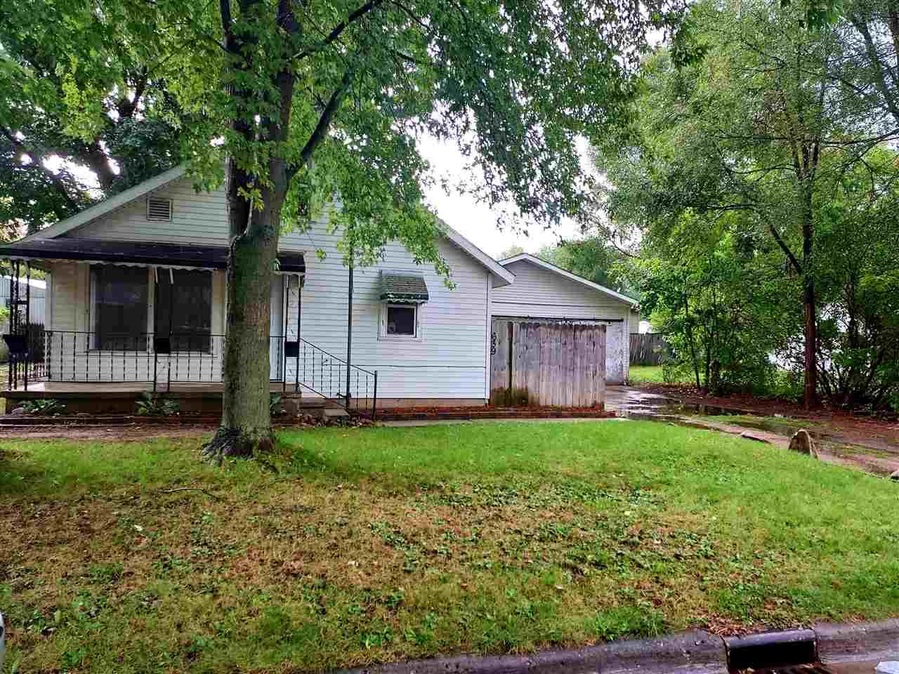 639 Cunningham Ave - Photo 1