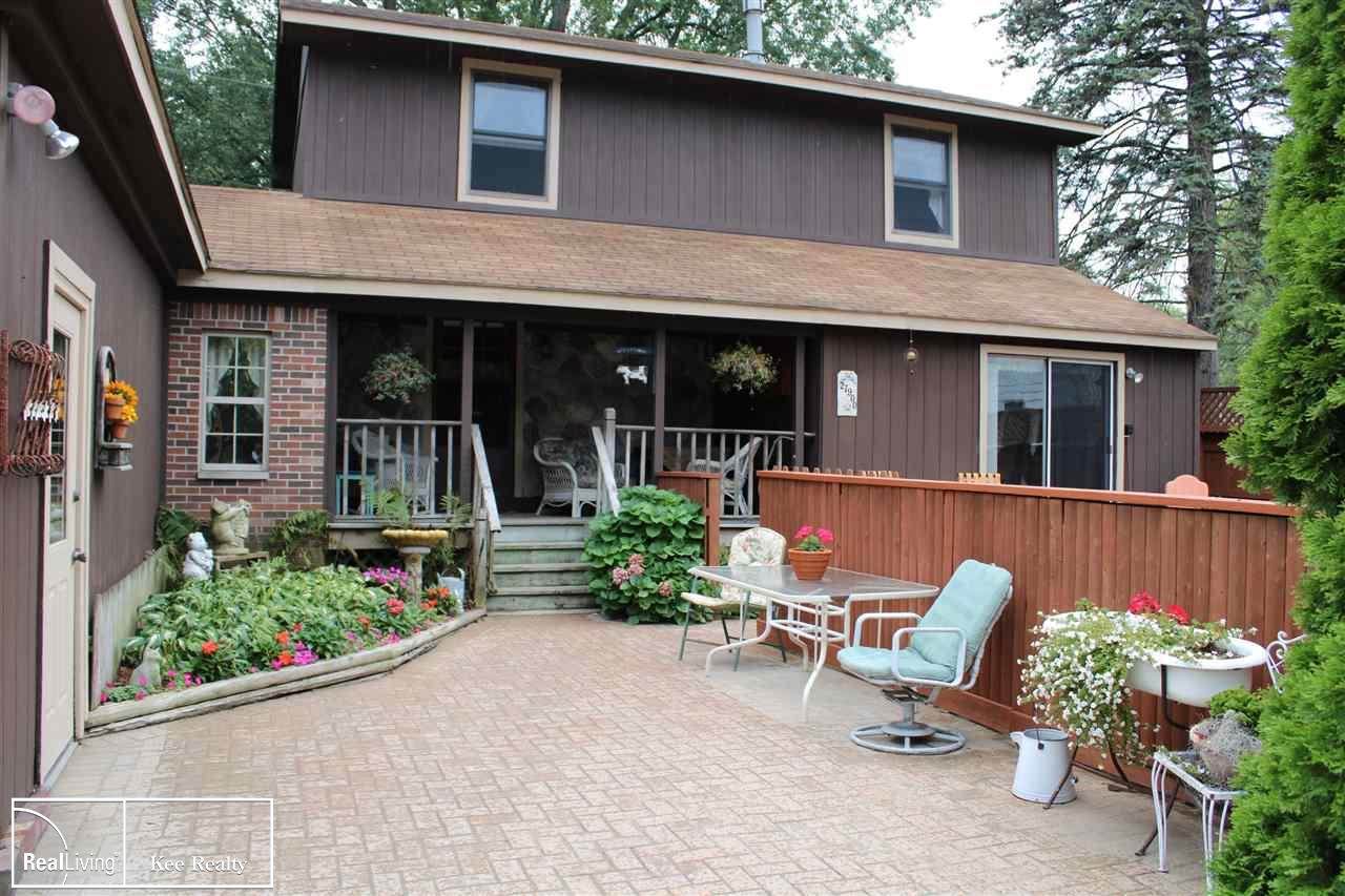 27900 Hiller - Photo 1