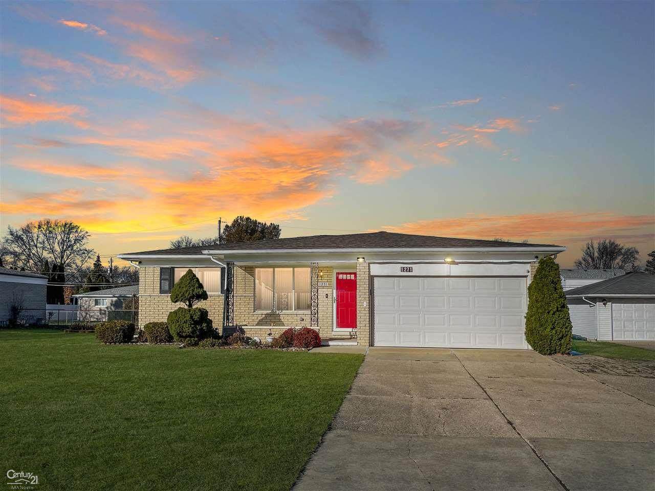 1271 Long Lake - Photo 1