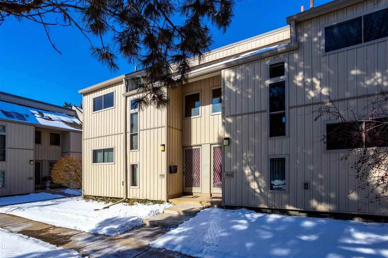 1902 Hyde Park - Photo 1