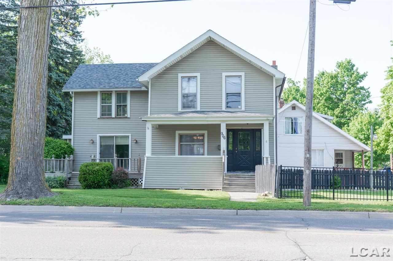 906 Maumee - Photo 1