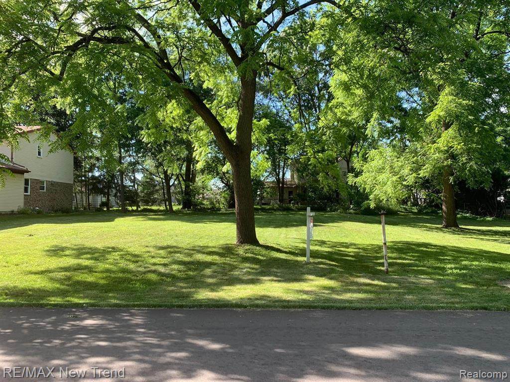5466 Sunnycrest - Photo 1