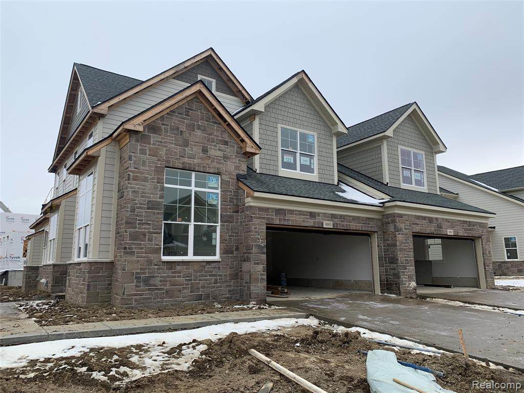 3093 Spurway - Photo 1