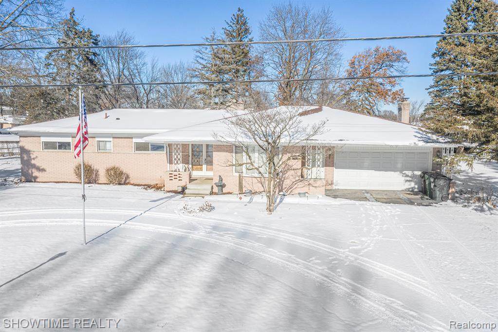 5025 Woodmire - Photo 1