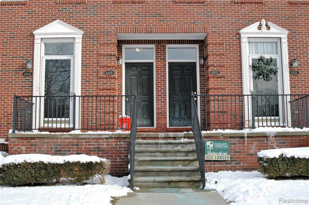 43039 Strand - Photo 1
