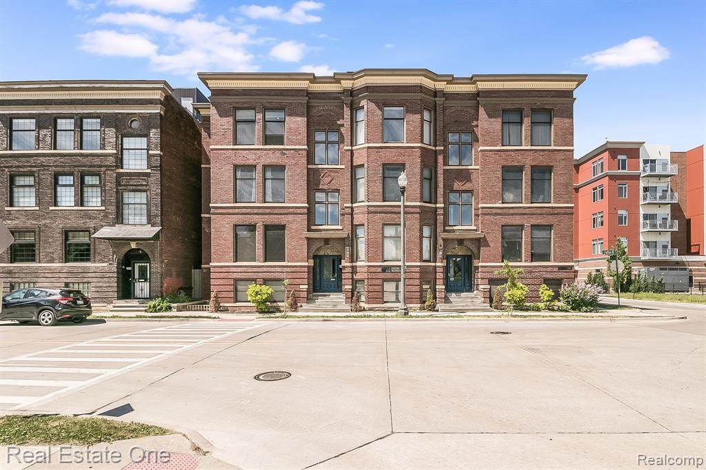 112 Watson St Apt 28 - Photo 1