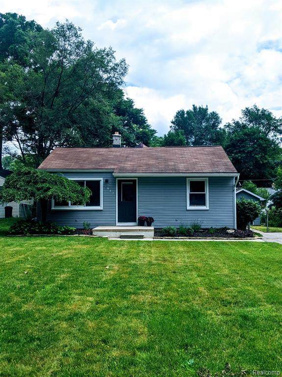 1647 Weymouth - Photo 1
