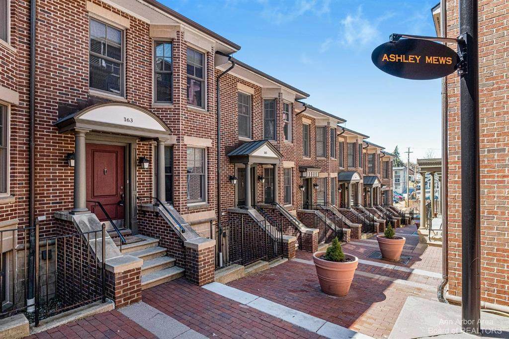 163 Ashley Mews - Photo 1