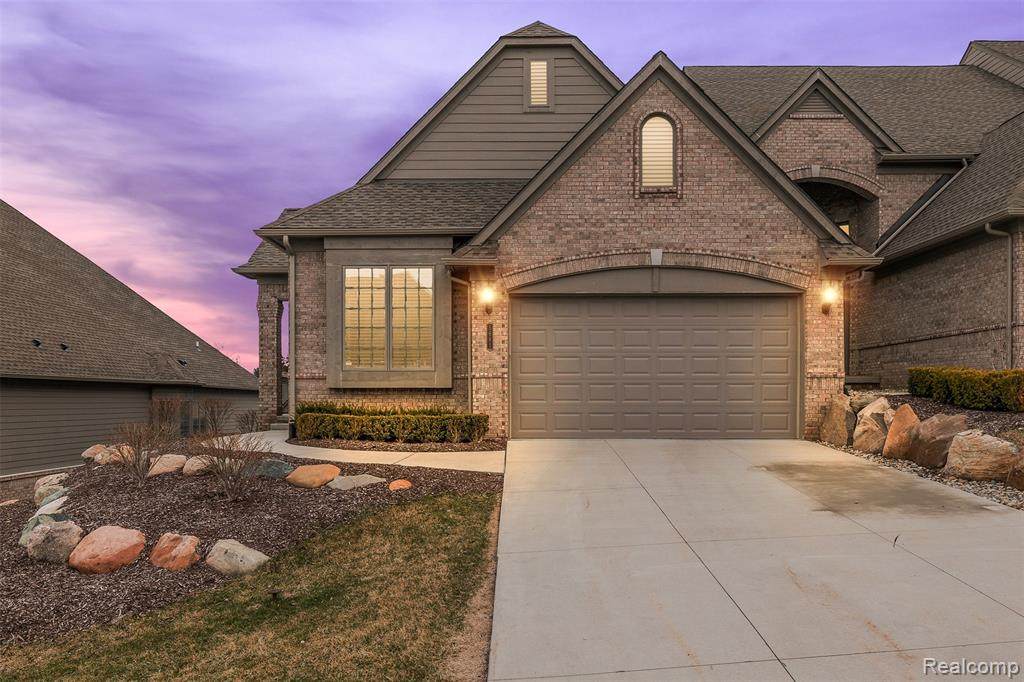 5681 Knob Hill - Photo 1