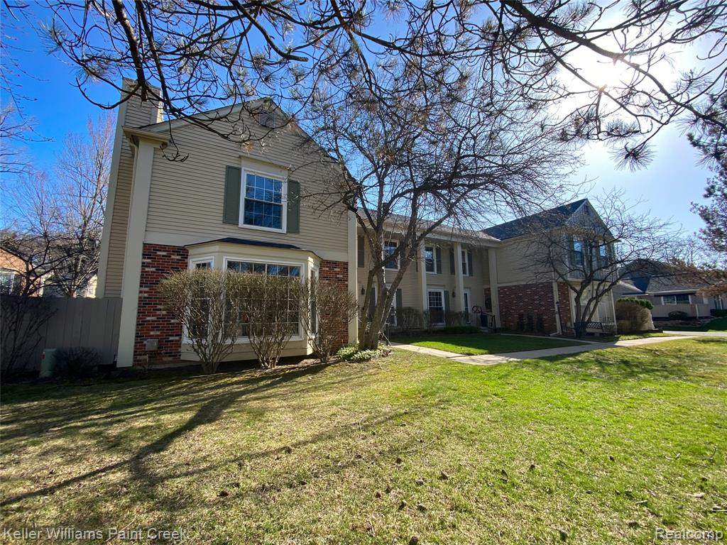 1572 Kings Cove - Photo 1