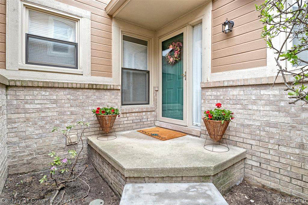 9419 Westwind Drive - Photo 1
