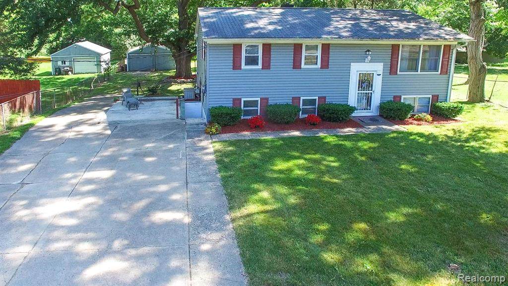 3939 Pontiac Lake - Photo 1