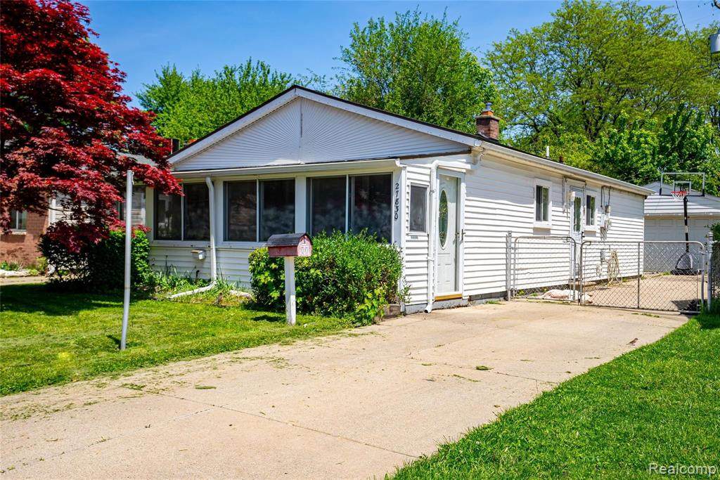 27830 Van Howe - Photo 1