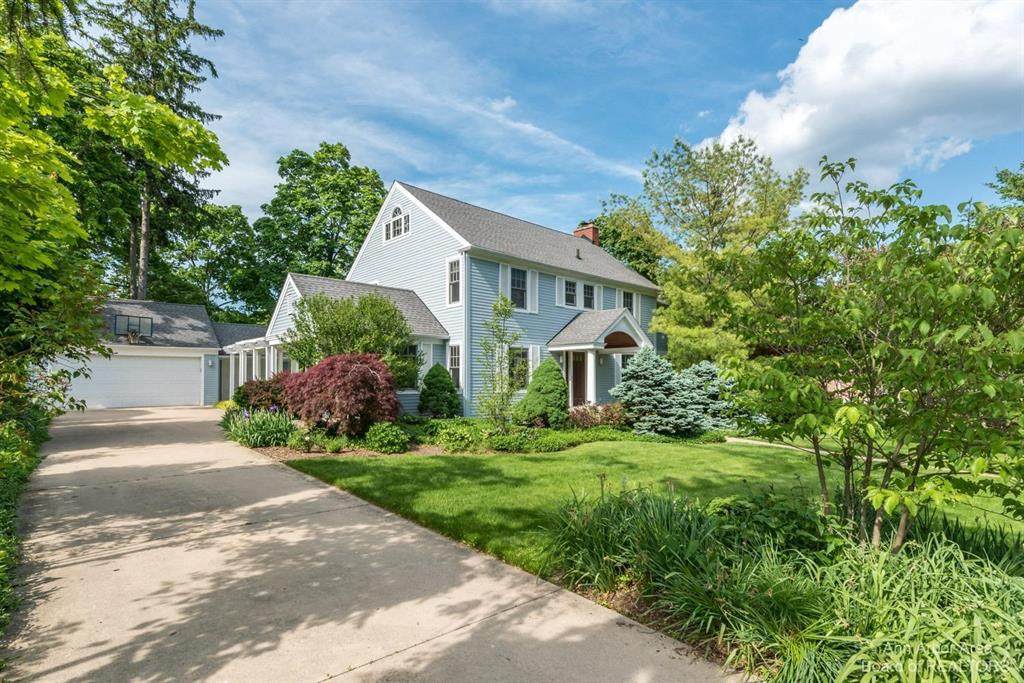 2109 Copley - Photo 1