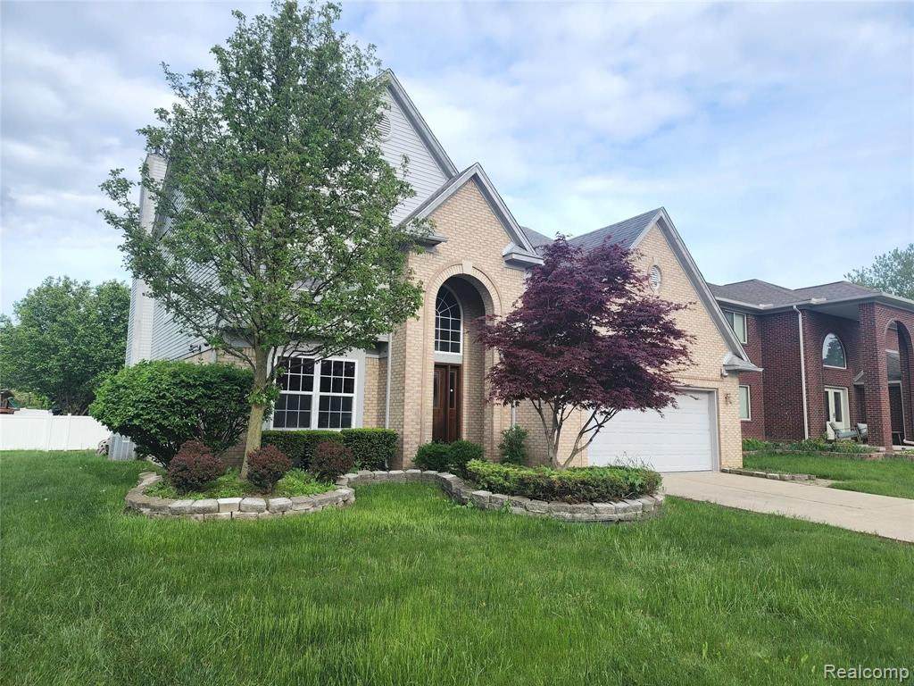 313 Cherry Lane - Photo 1