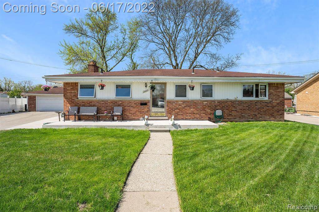 21033 Brooklawn - Photo 1