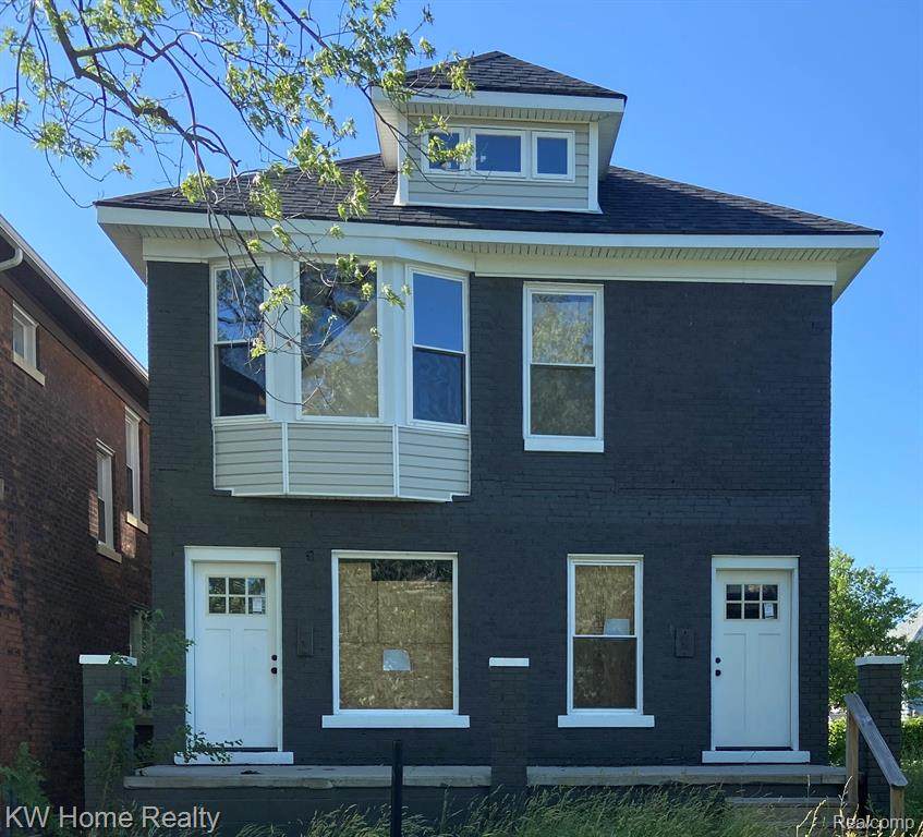 639 Belmont - Photo 1