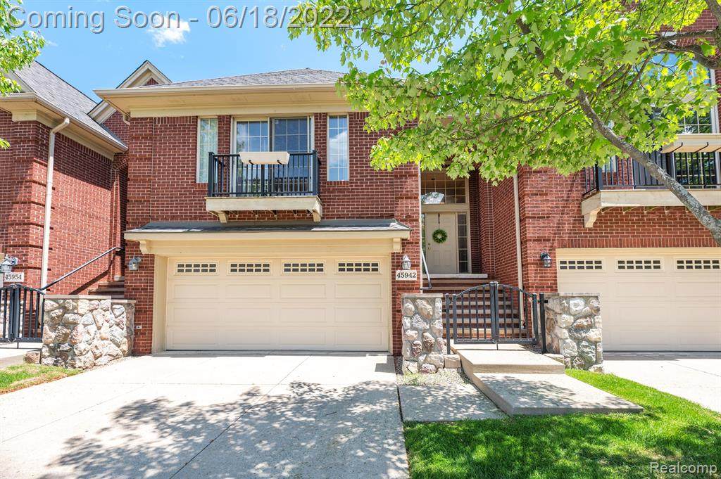 45942 Dutton - Photo 1