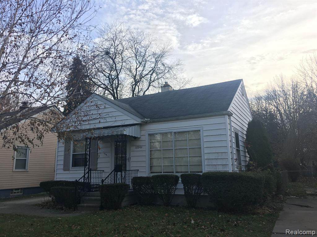 18944 Woodland - Photo 1